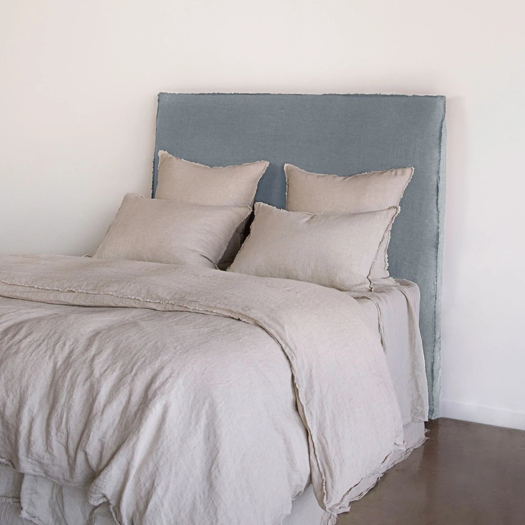 Short Linen Bedhead | Cornflower Blue | Hale Mercantile Co.