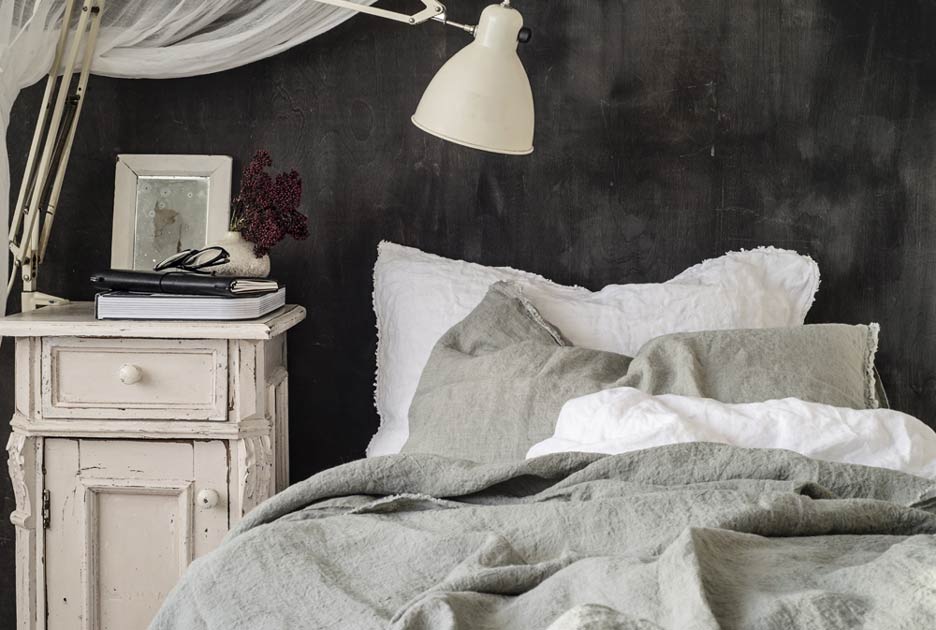 The Surprising Health Benefits of Sleeping in Pure Linen