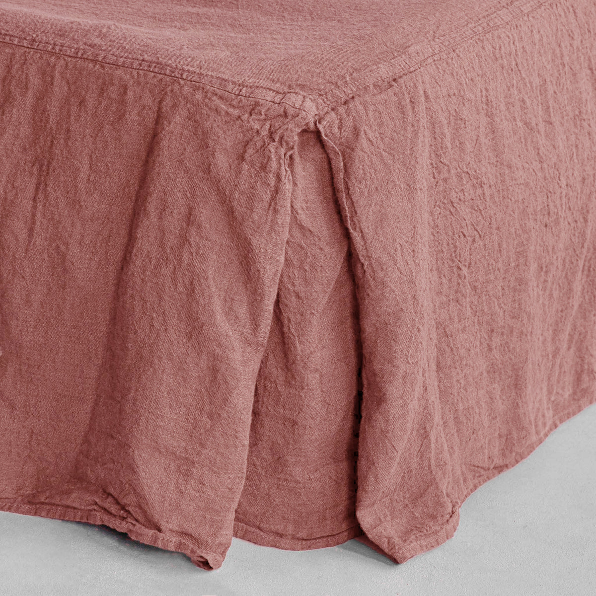 Basix Linen Bed Skirt/Valance - Rosa