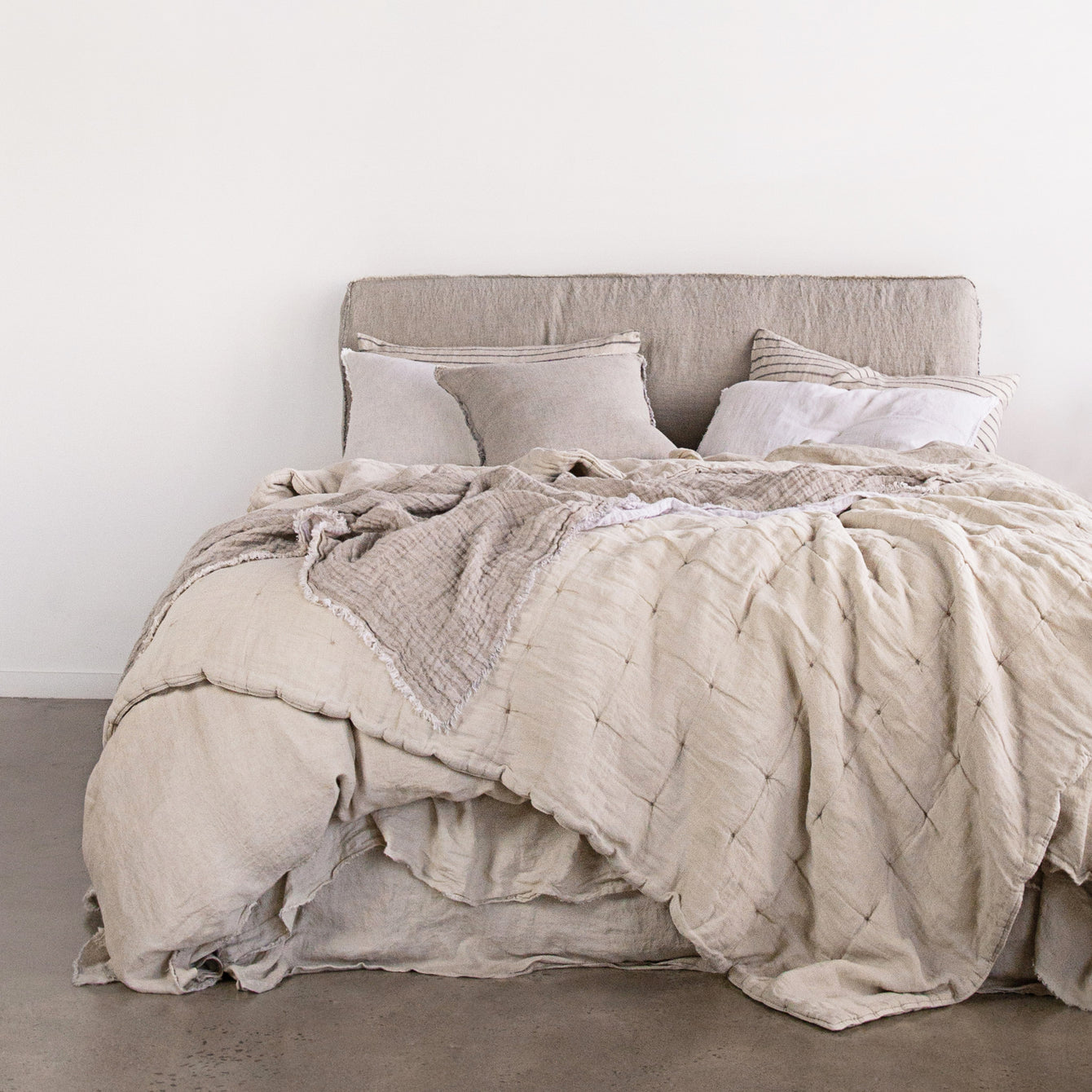 Short Linen Bedhead | Sandy Grey | Hale Mercantile Co.