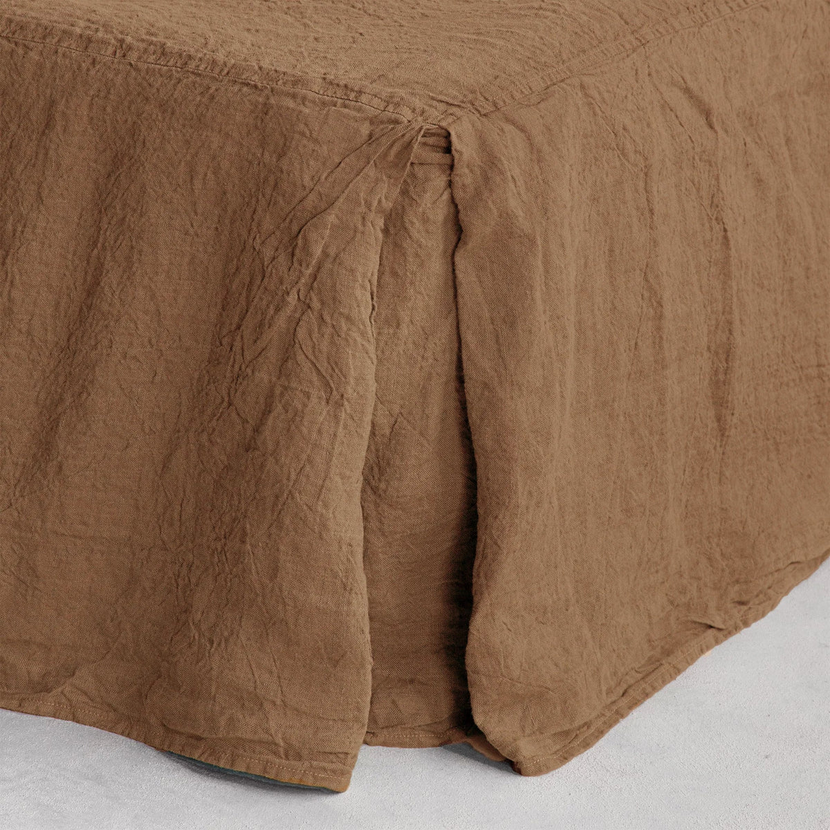 Basix Linen Bed Skirt/Valance - Russo - Queen