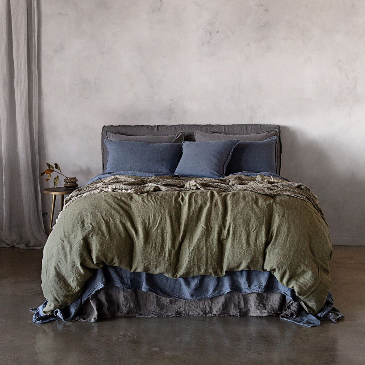 Flocca Linen Bedhead Short - Tempest