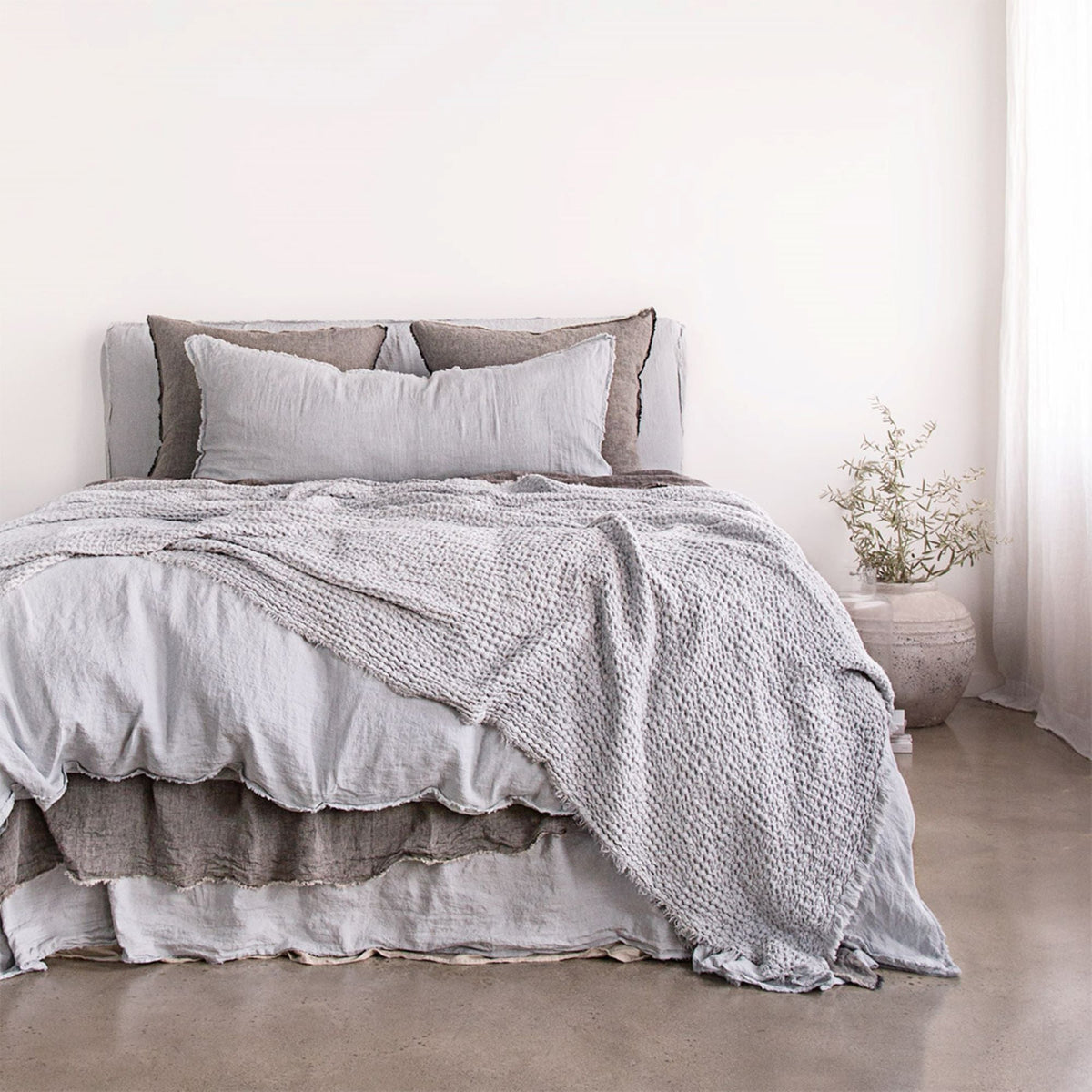 Flocca Linen Bedhead Short - Fog
