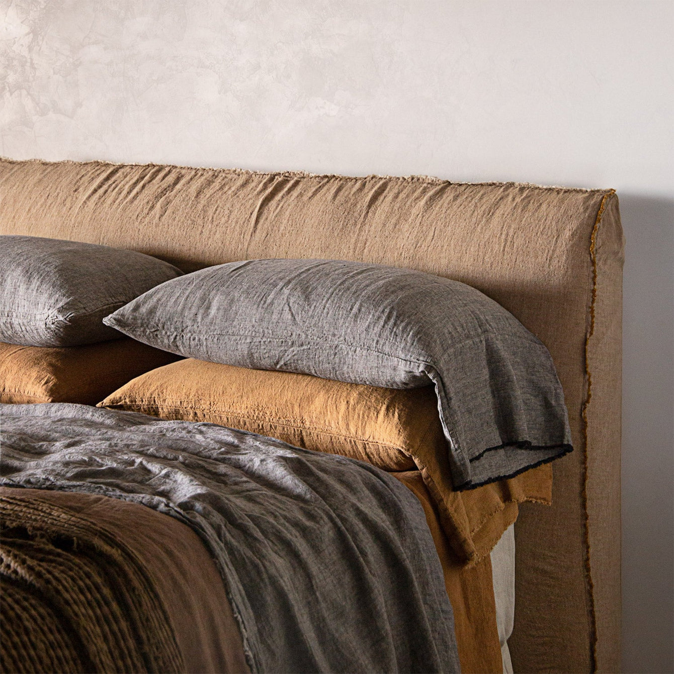 Short Linen Bedhead | Rich Toffee | Hale Mercantile Co.