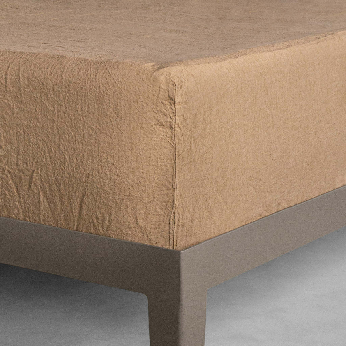 Basix Linen Fitted Sheet - Carmel - Super King