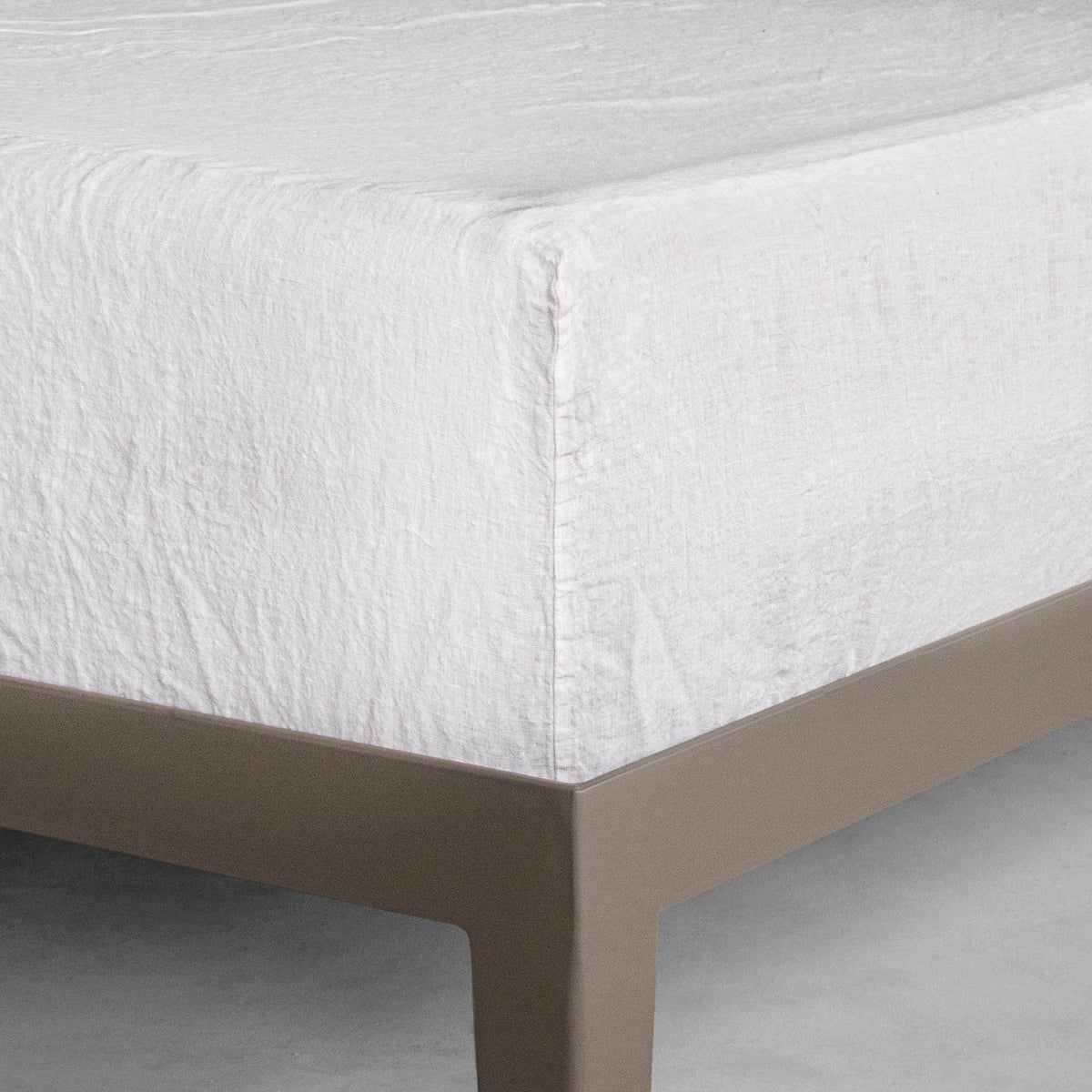 Basix Linen Fitted Sheet - Ayrton - Double
