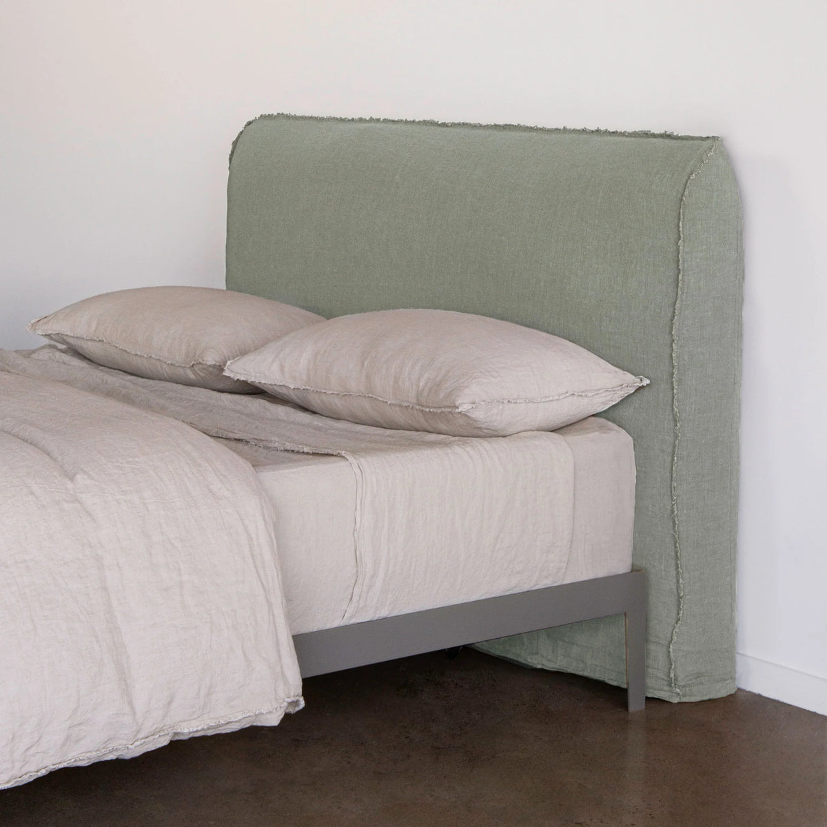 Flocca Linen Bedhead Short - Argent