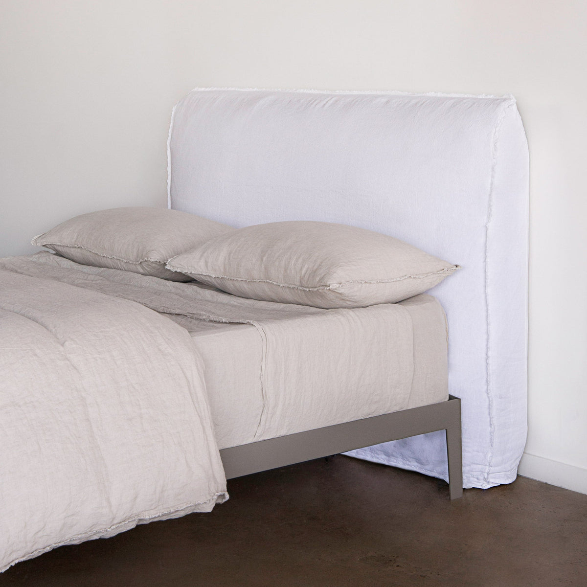 Flocca Linen Bedhead Short - Ayrton