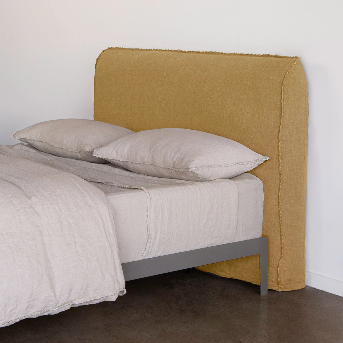 Flocca Linen Bedhead Short - Maiz