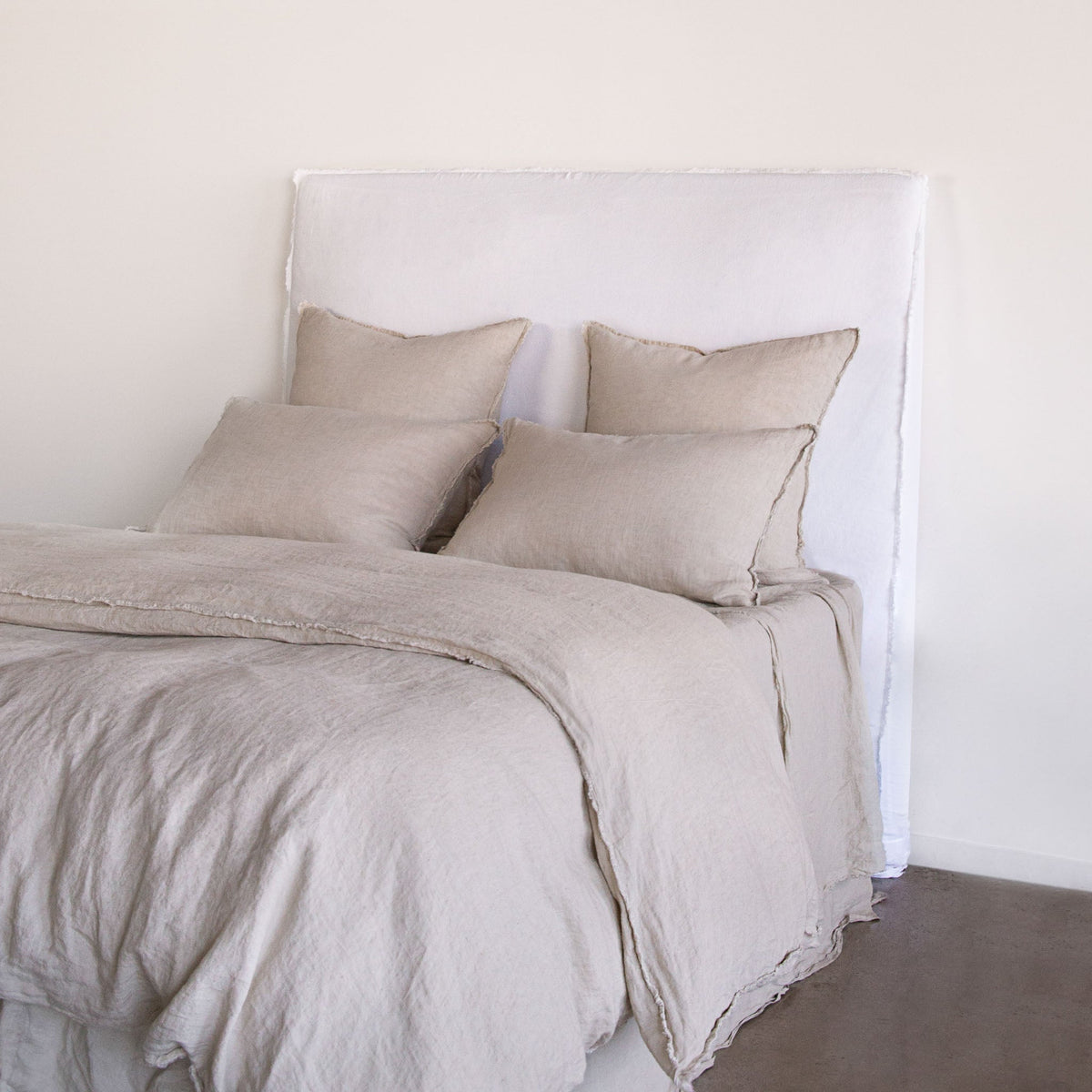 Flocca Linen Bedhead Tall - Ayrton
