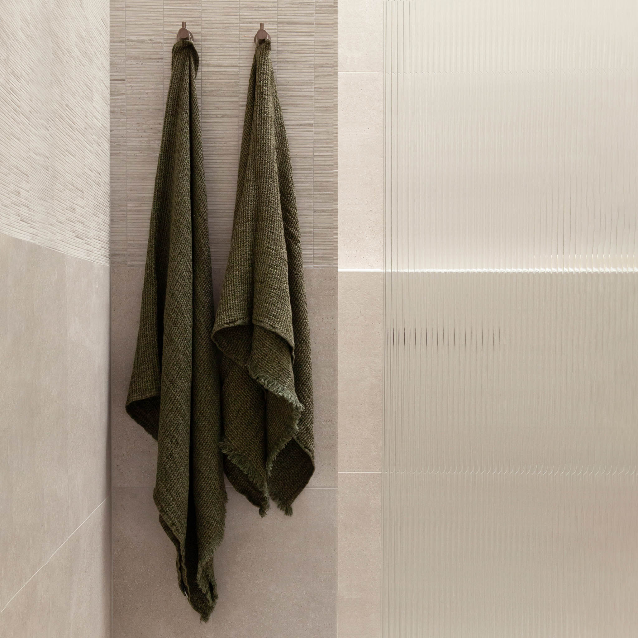 Luxury Linen Bath Towel | Deep Khaki | Hale Mercantile Co.